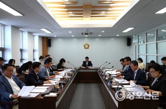 간담회 사진