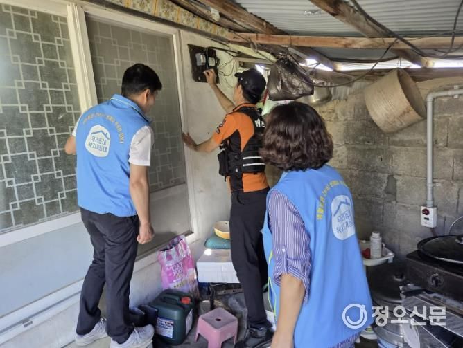 전기 누전차단기 점검(춘양면 복지기동대&119생활안전순찰대)