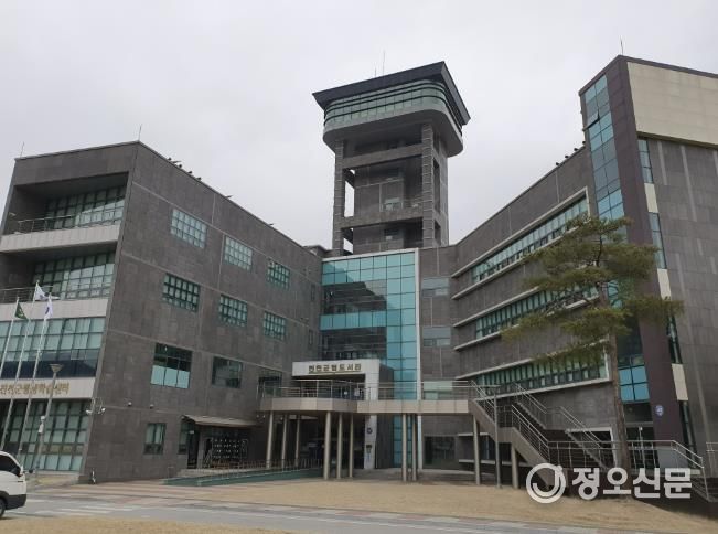 진천군립도서관 전경